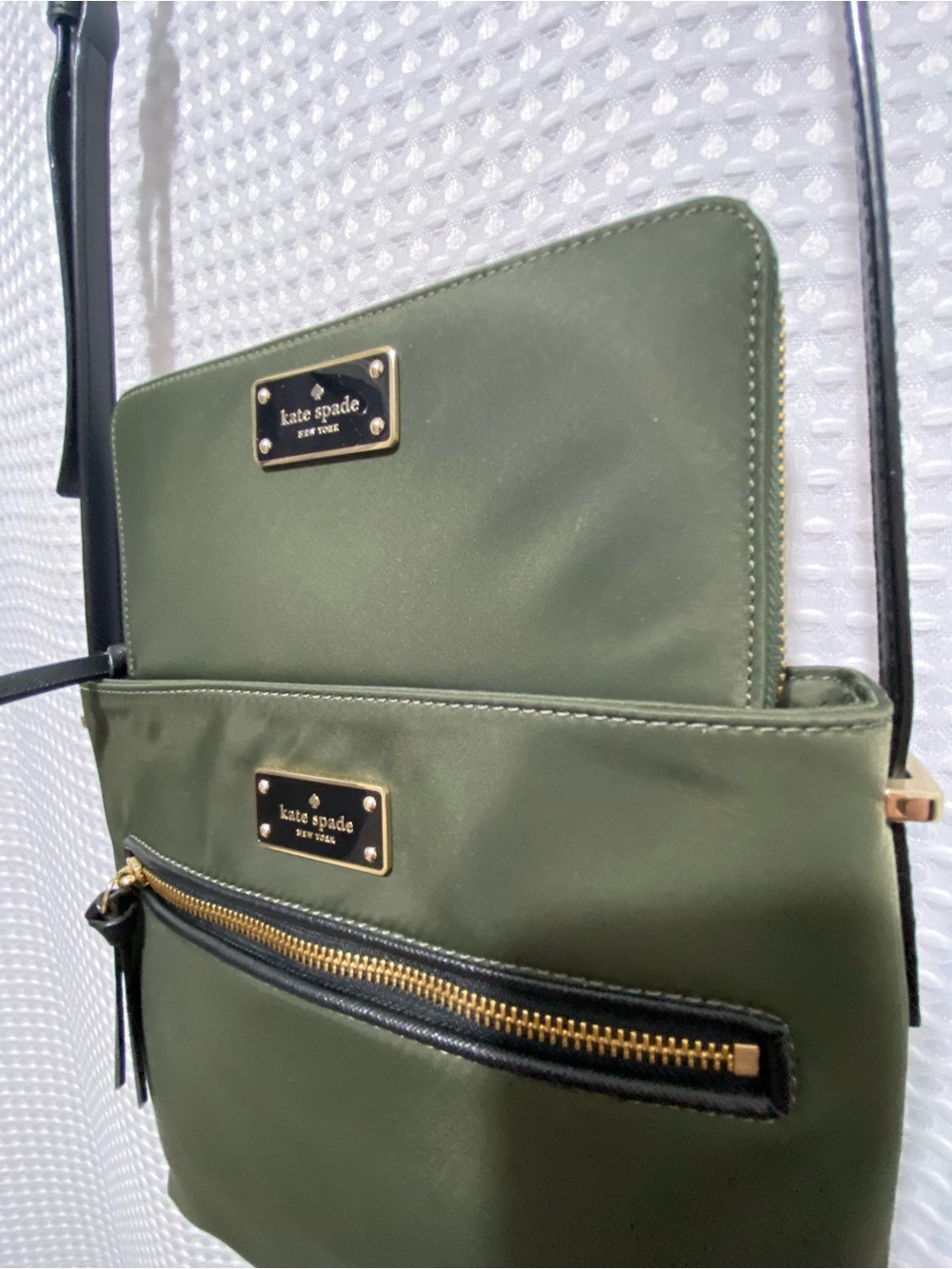 Kate Spade | Weston Lane Hester | Olive Green Crossbody Bag w/ matching wallet